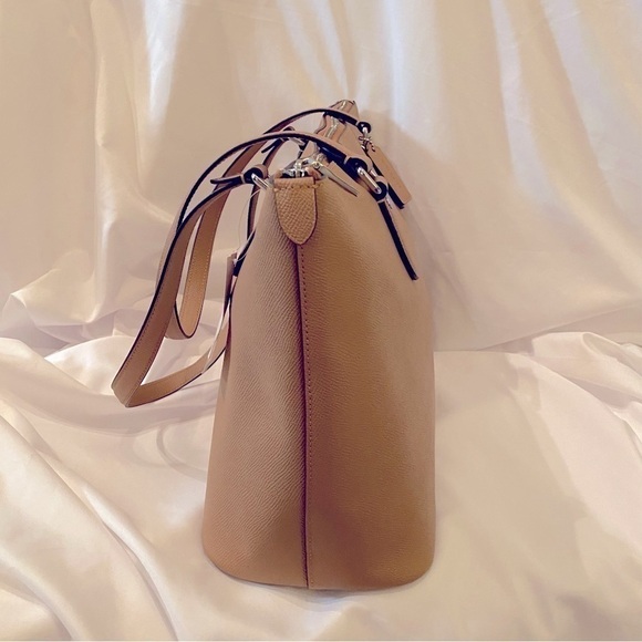 Coach Leather Tote Brand New/w Tags 15” Top Zipper Leather Bag in Latte Color - Picture 4 of 16
